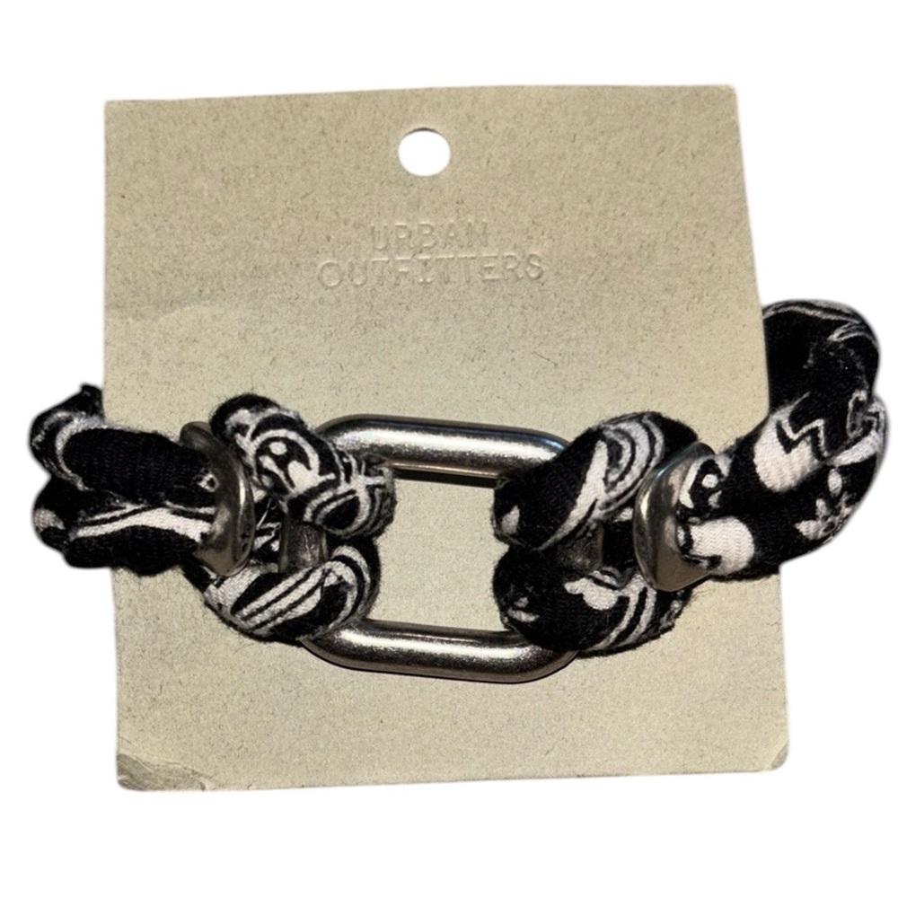 NEW UO bracelet